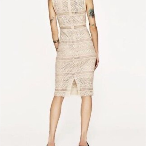 Zara Women's Cream Lace Shift Midi Dress Size Medium - Picture 2 of 5